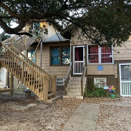 Rustic Rooftop Delight - Bay Front Apts Norfolk Exterior photo
